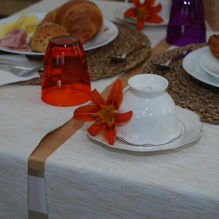 Domus Florio - Humanitas Rozzano Bed & Breakfast Пиеве Емануеле Екстериор снимка